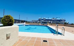 Apartment On The First Line Of The Sea With A View And Free Parking